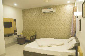 Hotel Konark Palace, Raipur 5
